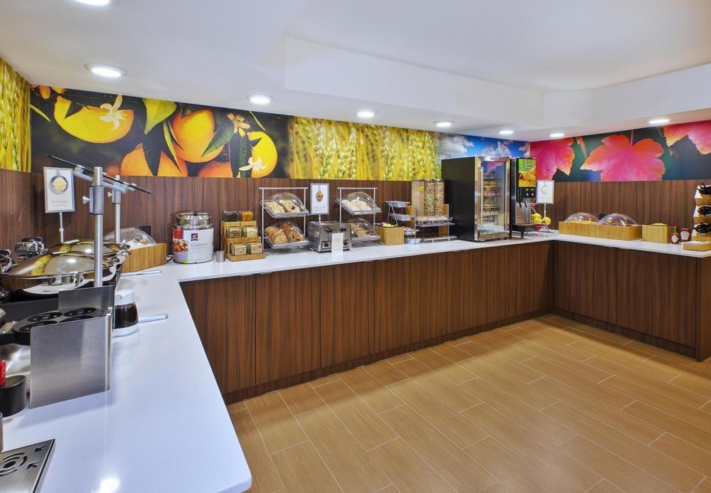 Hotel Fairfield By Marriott & Reston 3*
