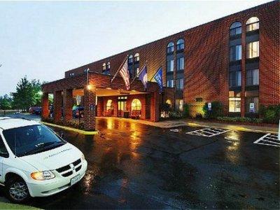 Hotel Fairfield By Marriott & Reston Herndon