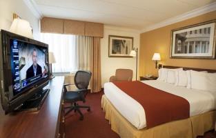 Hotel Fairfield By Marriott & Reston 3*