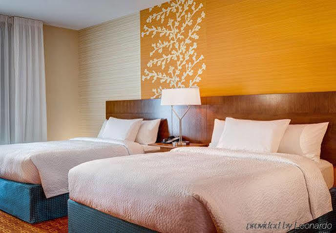 Fairfield By Marriott & Reston Hotel 3*