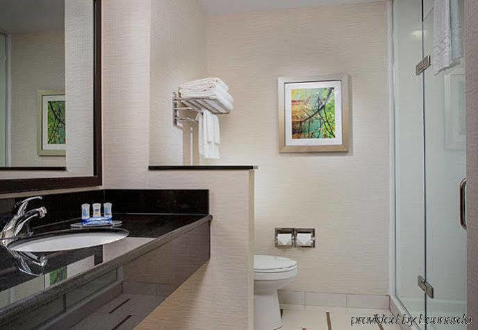 Fairfield By Marriott & Reston Herndon