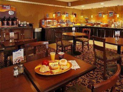 Fairfield By Marriott & Reston Herndon